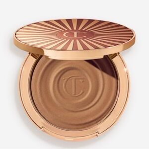 Charlotte Tilbury Beautiful Skin Sun Kissed Glow Bronzer in Fair